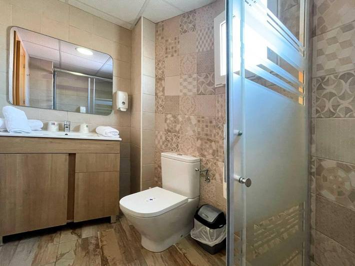 Hôtel pour 2 personnes, avec terrasse, animaux acceptés à Torreblanca - 2