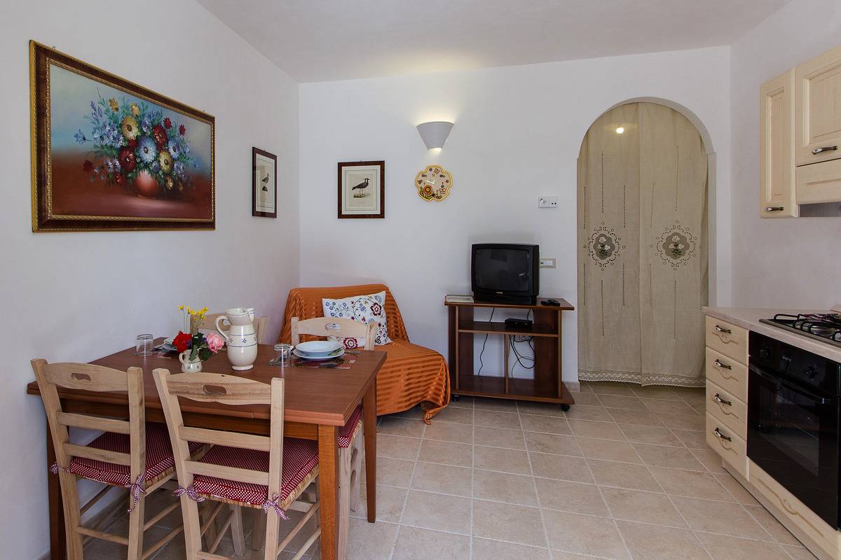 Appartement entier, Ferme en oliveraie avec piscine dans la vallée d'Itria in Martina Franca, Province de Taranto