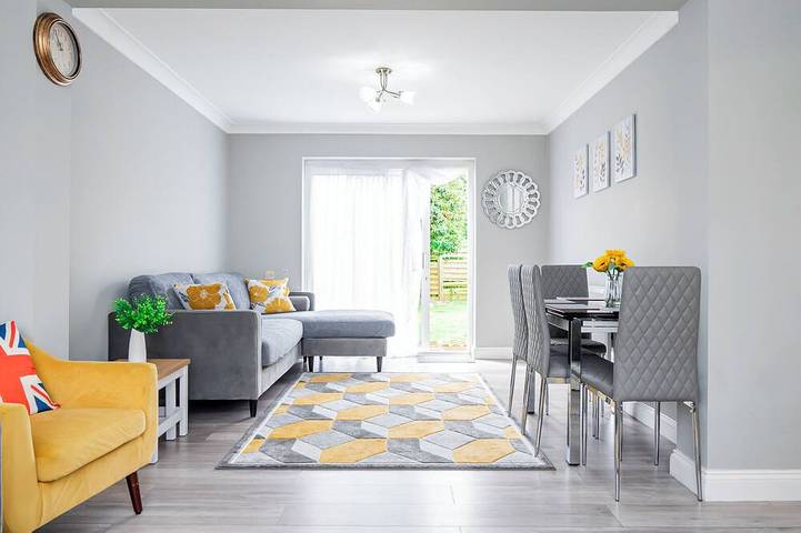 Ferienhaus für 6 Personen, mit Terrasse und Whirlpool sowie Garten - 1