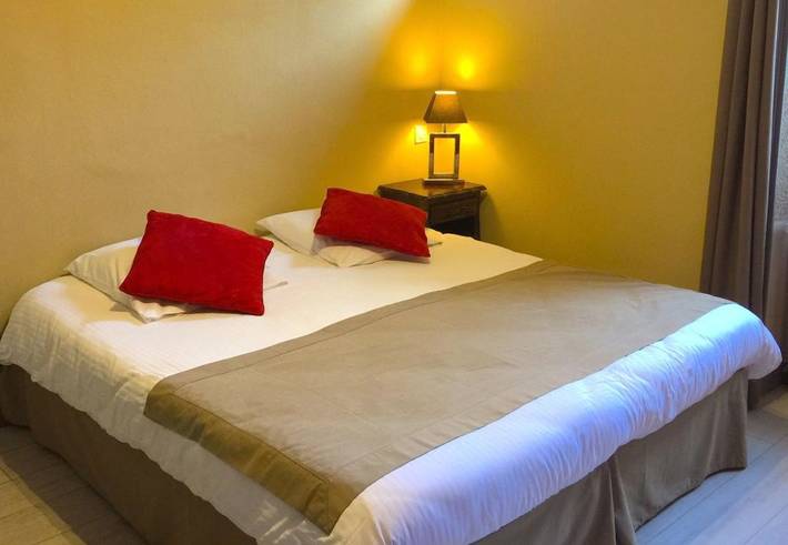 Hôtel pour 3 personnes, avec jardin à Mazille - 2