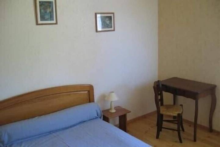 Gîte pour 8 personnes, avec jardin à Saint-Alban-sur-Limagnole - 4