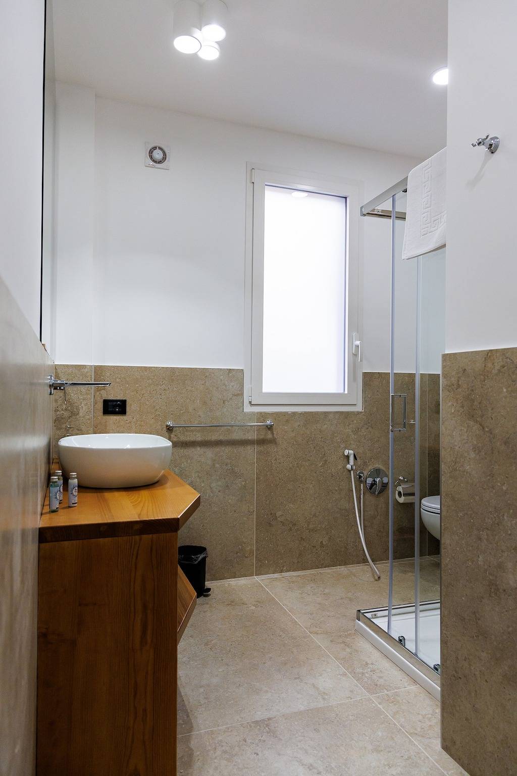 Habitación 'Camera 1 - P1' con balcón, Wi-Fi y aire acondicionado in Balestrate, Provincia de Palermo