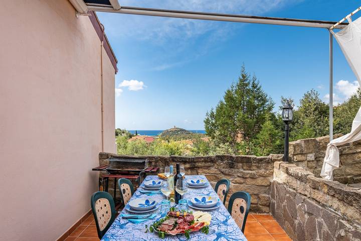 Ferienhaus für 4 Personen, mit Balkon in Chia