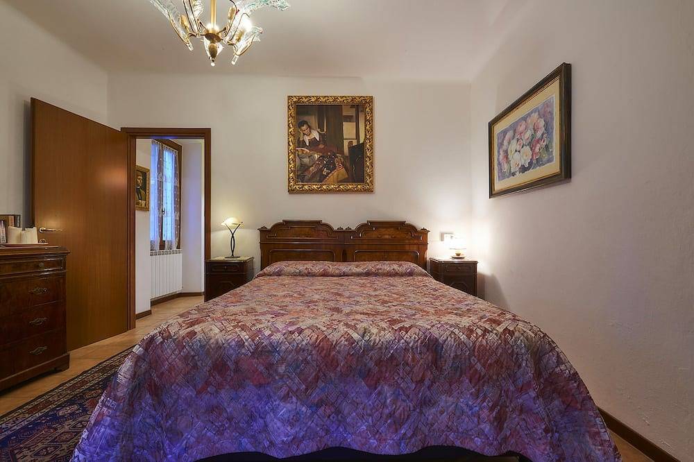 Ganze Wohnung, \"Casa Di Mezzo\" Varenna Zentrum, See von Como schön, wie von Rick Steves geschrieben in Varenna, Gemeinde Varenna