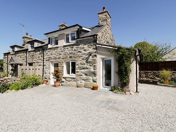 2 Borthwen Cottages in Dyffryn Ardudwy, Snowdonia
