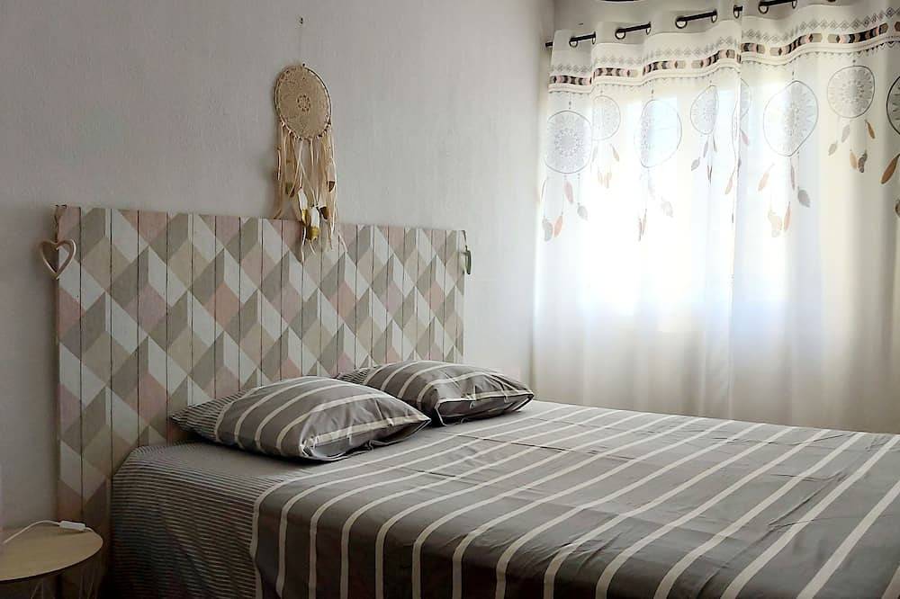 Mas **** pour 12 personnes au cœur d'un domaine viticole avec piscine privée in Servian, Côte méditerranéenne (France)