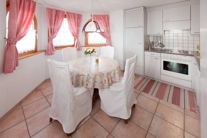 Ganze Ferienwohnung, Ferienwohnung Stella del Cervino - 3 Zimmerwohnung 2-4 Betten in Grächen, Walliser Alpen