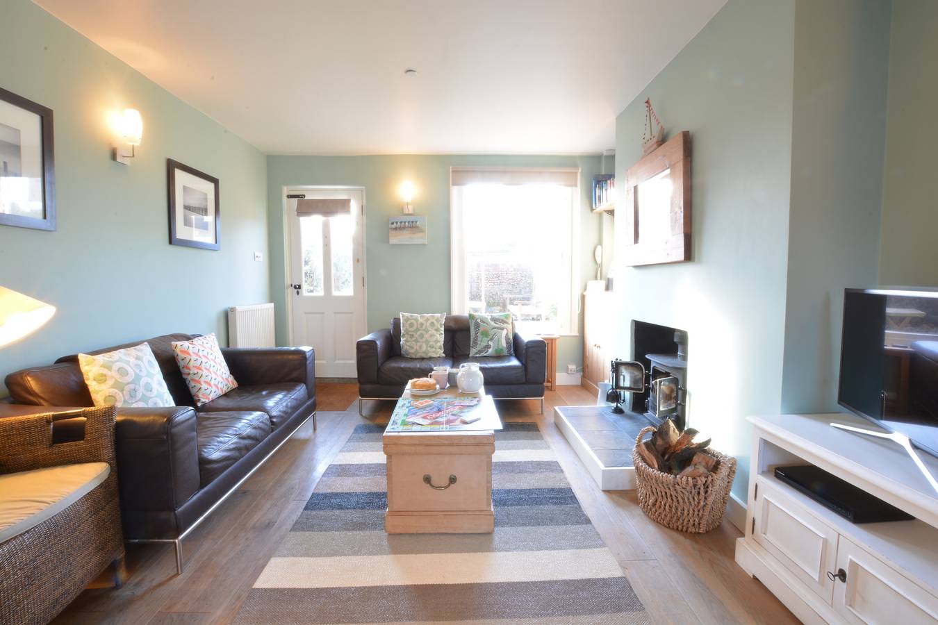 6 Coastguard Cottages, Aldeburgh in Aldeburgh, Suffolk