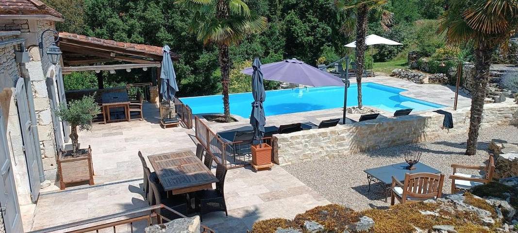 Location de vacances pour 12 personnes, avec piscine ainsi que jardin et vue, animaux acceptés à Montgesty - 2