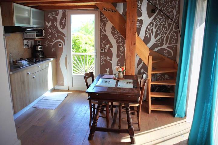 Location de vacances pour 2 personnes, avec Jacuzzi et Terrasse ainsi que Jardin et Piscine à Meyreuil - 4