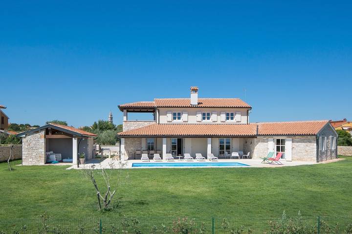 Villa für 12 Personen, mit Garten und Pool in Vodnjan
