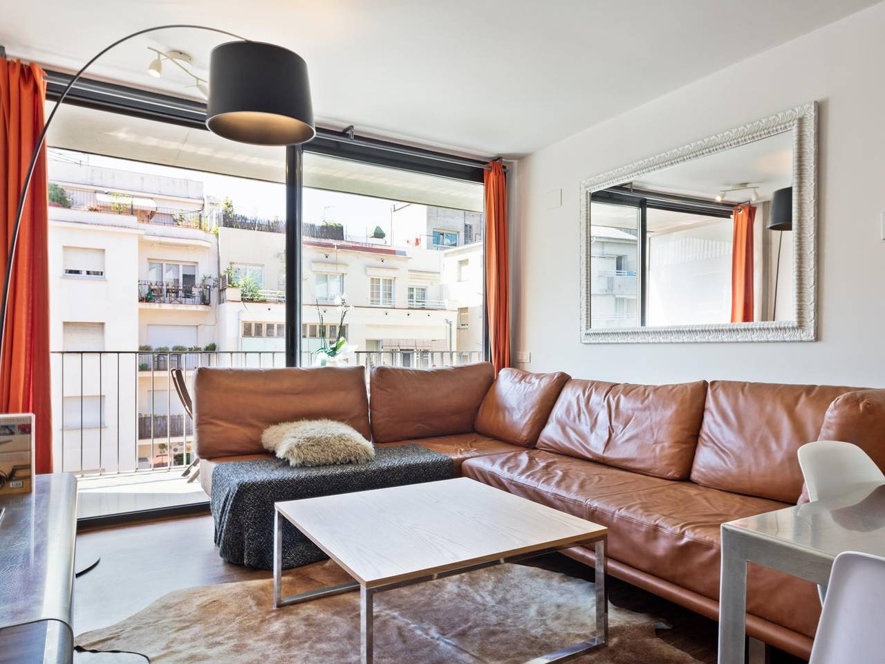 Ganze Ferienwohnung, Executive Wohnung met privé terras in Sarrià- Sant Gervasi in Barcelona Zentrum, Barcelona