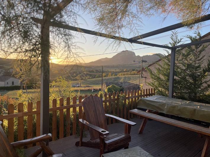 Gîte pour 5 personnes, avec jardin et terrasse, animaux acceptés