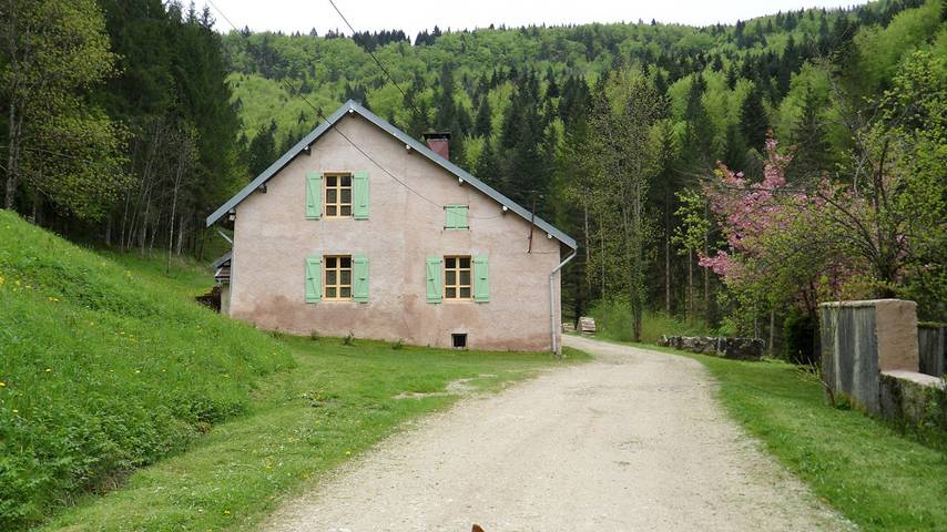 Gîte pour 6 personnes, avec terrasse