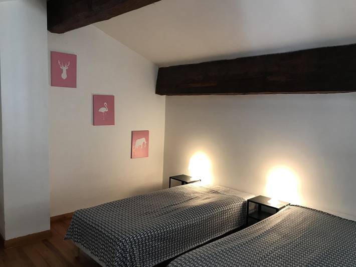 Location de vacances pour 6 personnes, avec piscine ainsi que balcon/terrasse et terrasse à Olonzac - 4