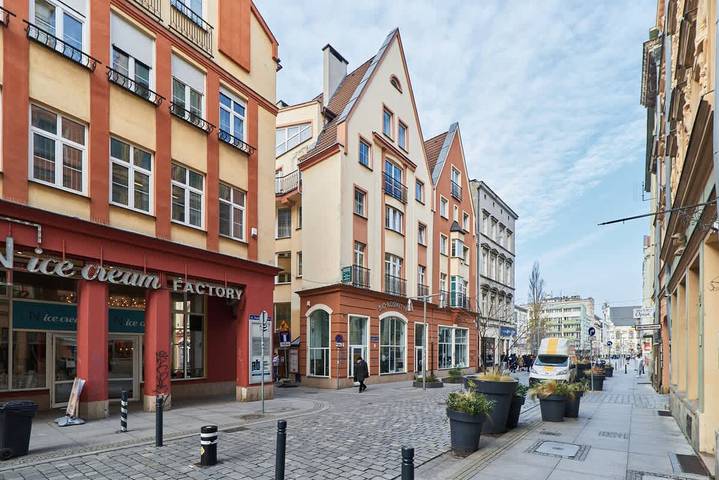 Entire apartment, Stylish Apartment | 2 Bedrooms | Close to Market Square in Wrocław, Lower Silesia