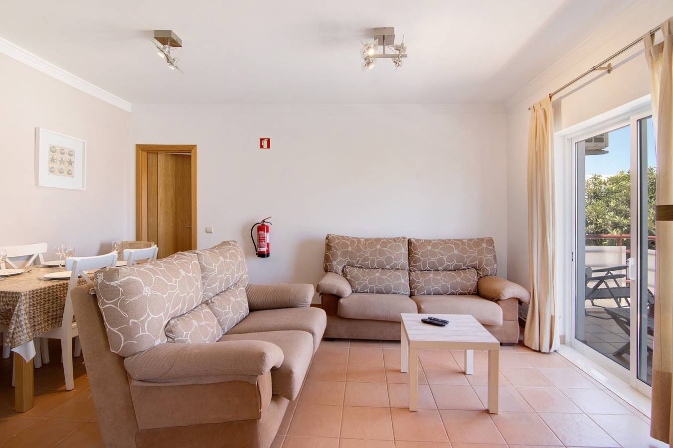 Apartamento entero, Apartamento 'Quinta Gomeira 69' con piscina compartida, jardín compartido y aire acondicionado in Cabanas de Tavira, Conceição e Cabanas de Tavira