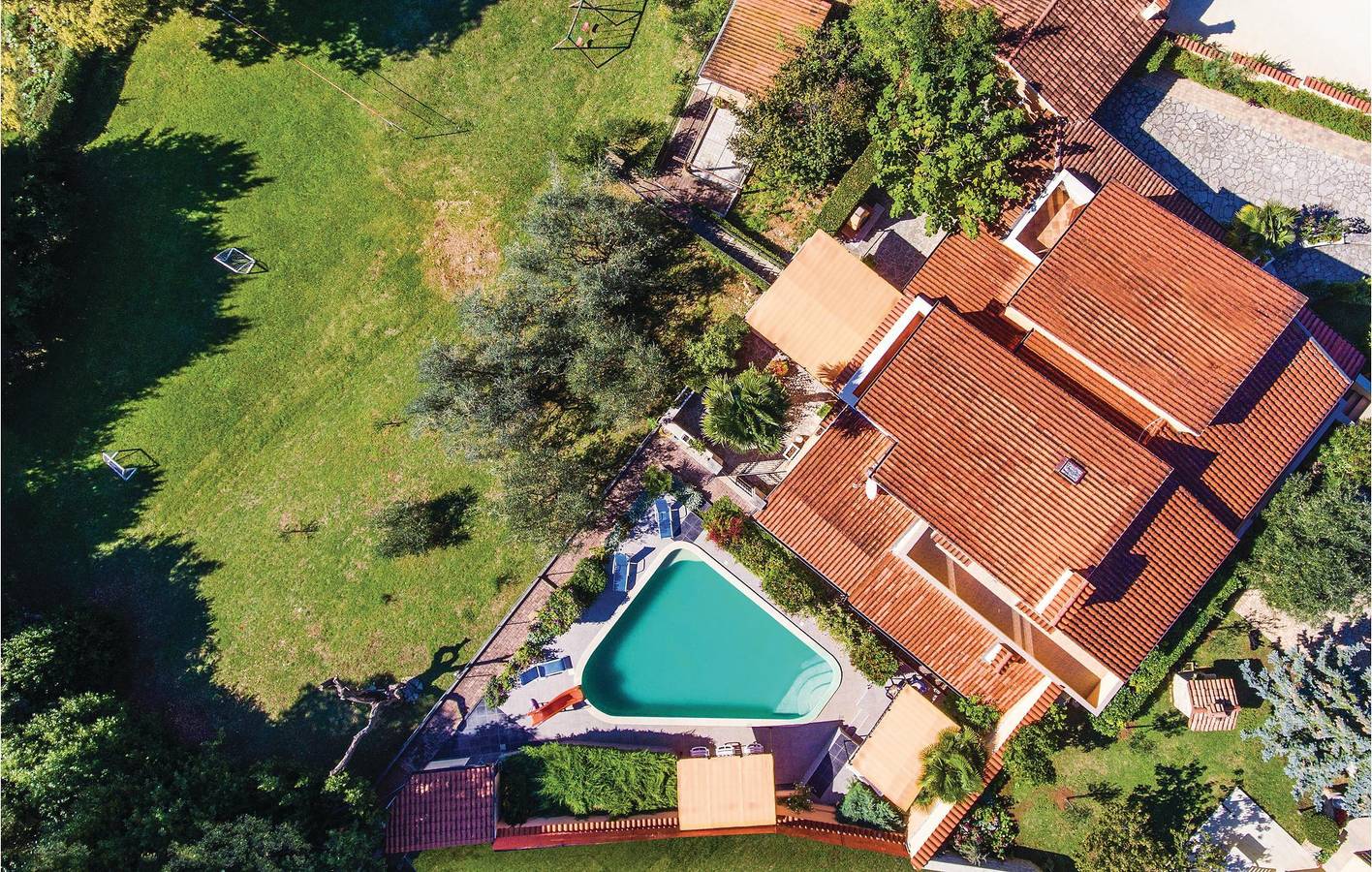 Ganze Ferienwohnung, Reizende 2-Zimmer-Wohnung mit Pool, Terrasse und WLAN – 300 m vom Zentrum von Muntic entfernt in Muntic, Südküste Istrien