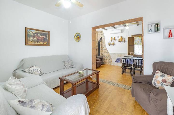 Cubo's Casa Rural Viña Miranda / piscina privada / ideal para niños / vistas montaña in Cártama, Provincia de Málaga