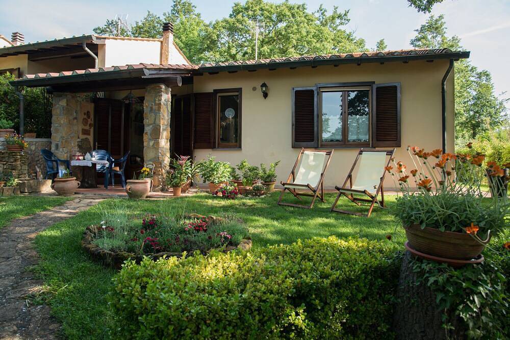 Ferienhaus in Montevedi in Monteverdi Marittimo, Etruskische Küste