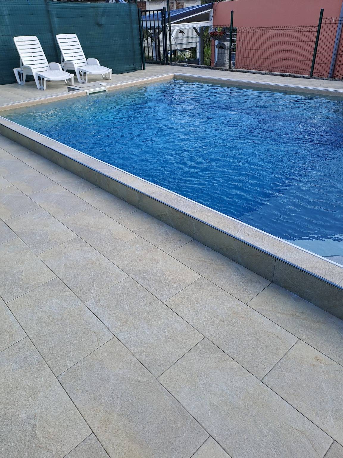 Casa encantadora en Petit-Bourg con piscina compartida in Petit-Bourg, Guadalupe