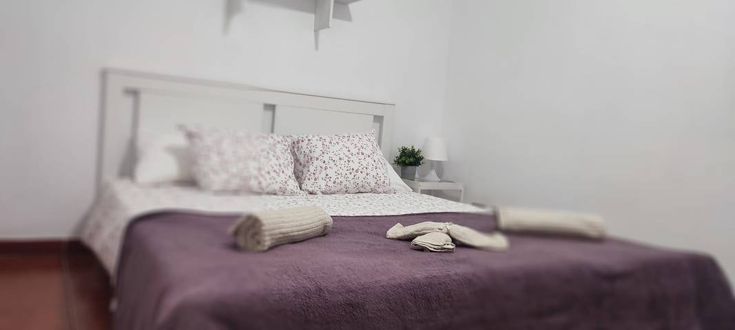 Ganze Wohnung, Ferienwohnung für 4 Personen mit Garten in El Pozo de las Calcosas, Valverde
