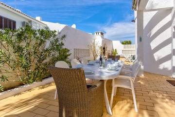 Villa for 8 People in Carvoeiro, Lagoa, Photo 2