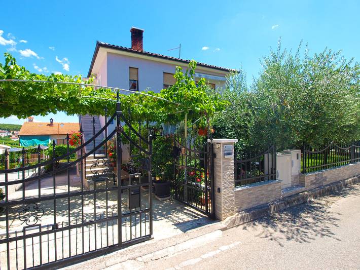 Apartamento entero, Apartamento de vacaciones para 5 personas con terraza in Pula-Medulin, Pula