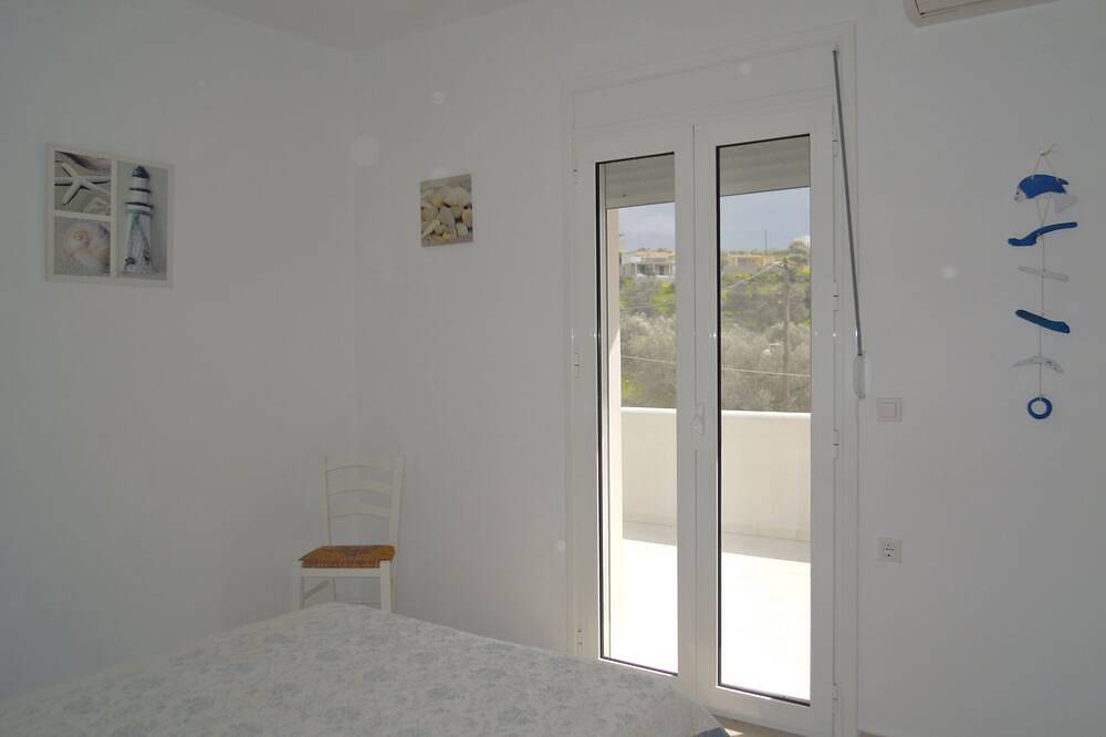 Ganze Wohnung, Wohnung 80 m2 für 4 Personen mit Meerblick, Pool, Parkplatz, Waschmaschine in Kamilari, Iraklio-Heraklion und Umgebung