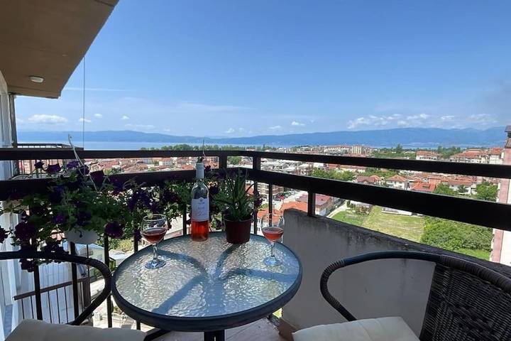 Vakantiewoning voor 4 personen, with Balkon and Terras as well as Uitzicht op het meer and Uitzicht in Ohrid