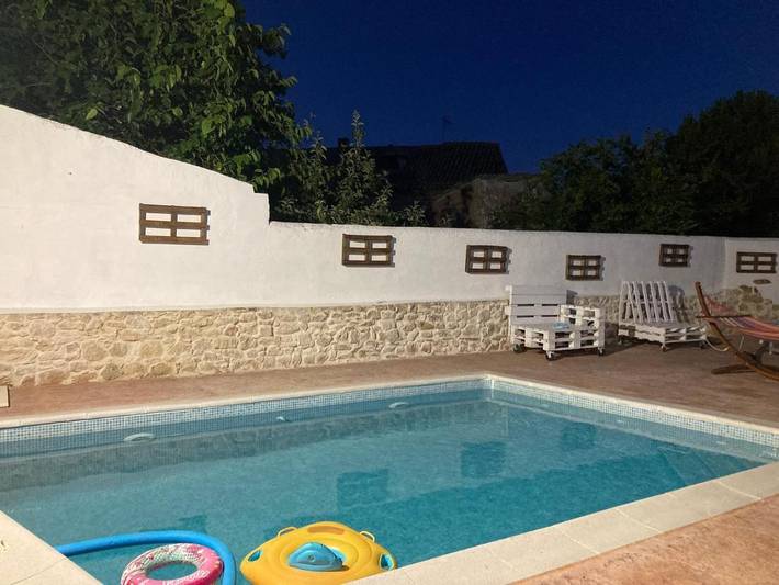 Ferienhaus für 10 Personen, mit Ausblick und Garten sowie Pool - 1