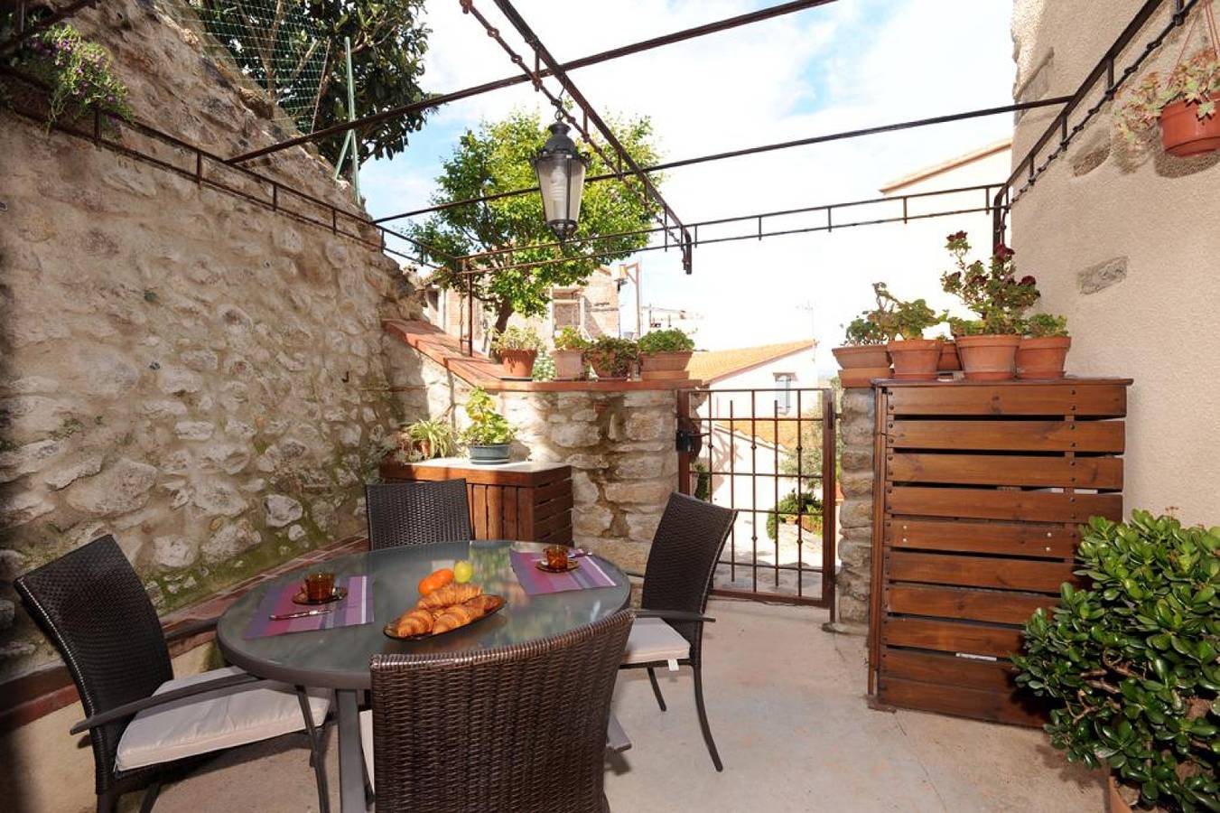 Casa Laurema in Laroque-des-Albères, Région de Céret