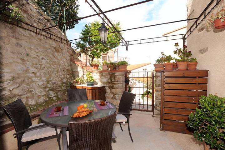 Gîte pour 4 personnes, avec terrasse, animaux acceptés à Laroque-des-Albères - 3