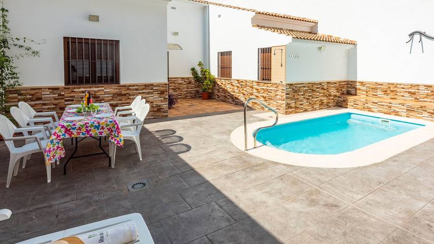 Chalet para 10 personas, con balcón/terraza y piscina en Sierra de las Nieves - 3