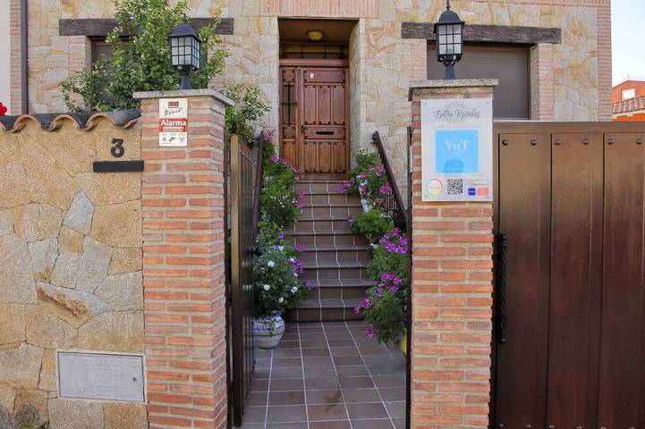 Chalet für 14 Personen, mit Garten und Whirlpool - 1