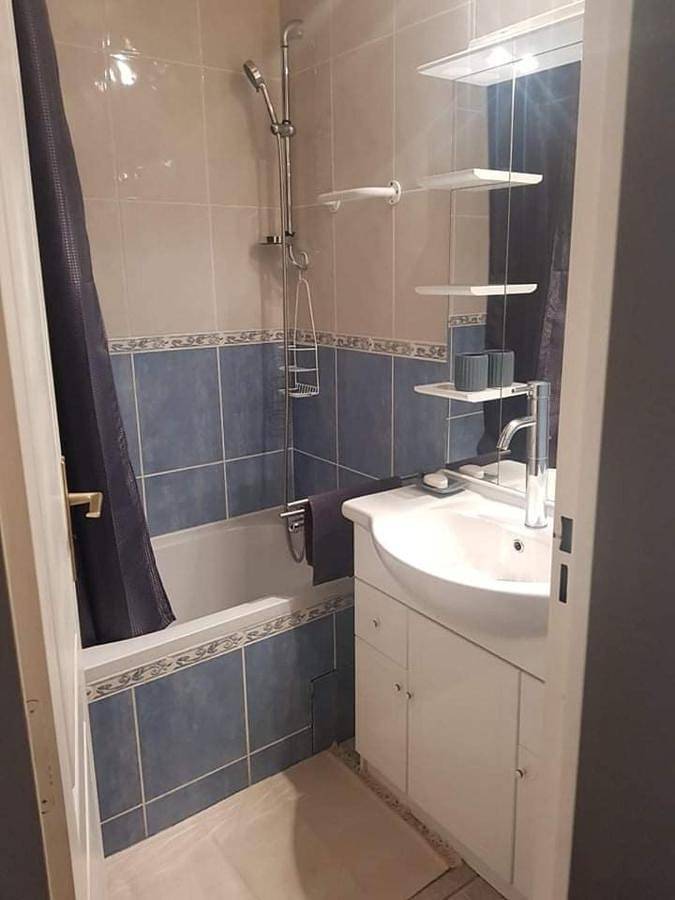 Gîte pour 4 personnes, avec balcon dans Plage de la Madrague - 2