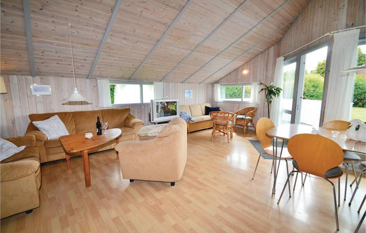 Ferienhaus für 6 Personen, mit Terrasse und Sauna sowie Whirlpool und Garten auf Seeland - 2