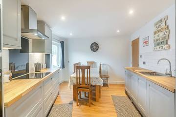 Cottage for 10 People in Teignmouth, Devon, Photo 4