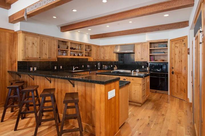 Vacation rental for 10 people, with hot tub in Teton Village
