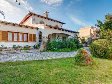 Holiday home in Muro, North Majorca für 6 