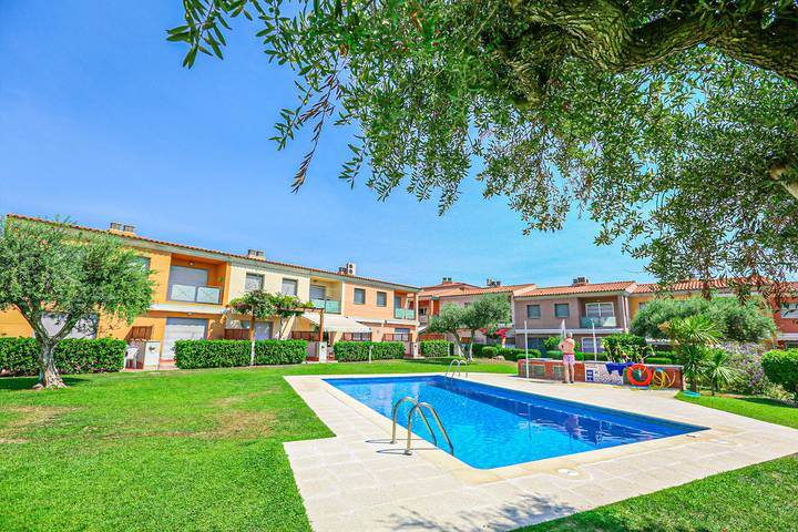 Casa para 6 personas, con terraza y jardín en Cambrils