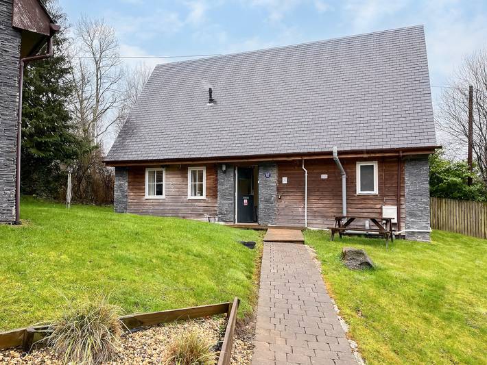 Log cabin for 8 people in Loch Lomond