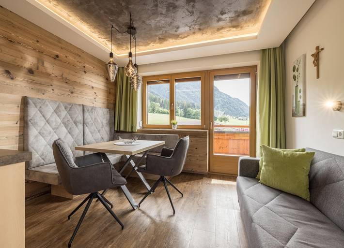 Ferienwohnung für 3 Personen, mit Garten und Ausblick sowie Balkon, mit Haustier in Reith im Alpbachtal