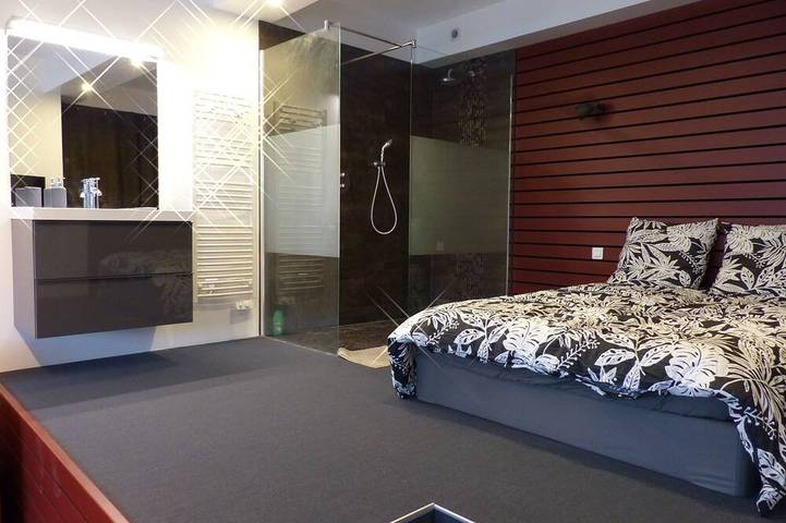 Location de vacances pour 4 personnes, avec terrasse à Orcines - 2