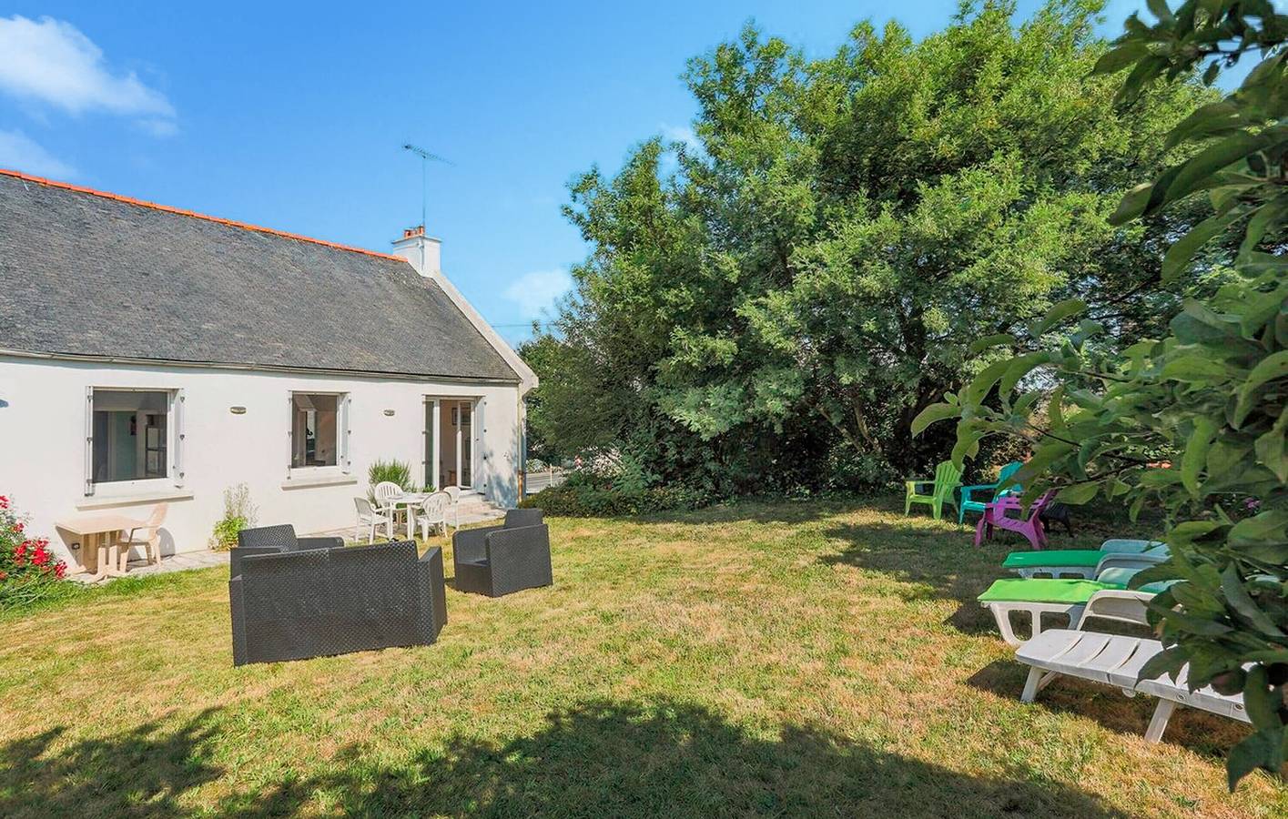 Cozy Apartment near Le Trieux River - Ploumagoar in Ploumagoar, Région de Guingamp