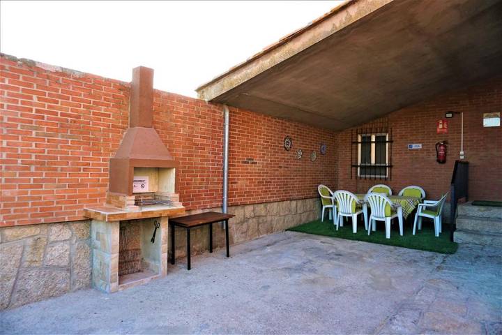 Casa rural para 9 personas, con vistas y jardín en Comarca de Vitigudino - 4