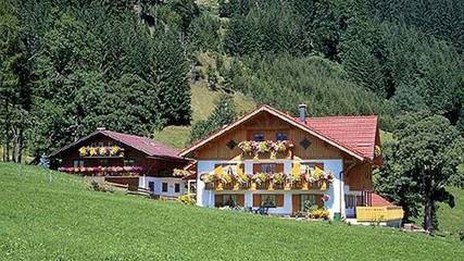 Bauernhof für 4 Personen, mit Balkon und Garten in Bad Hindelang