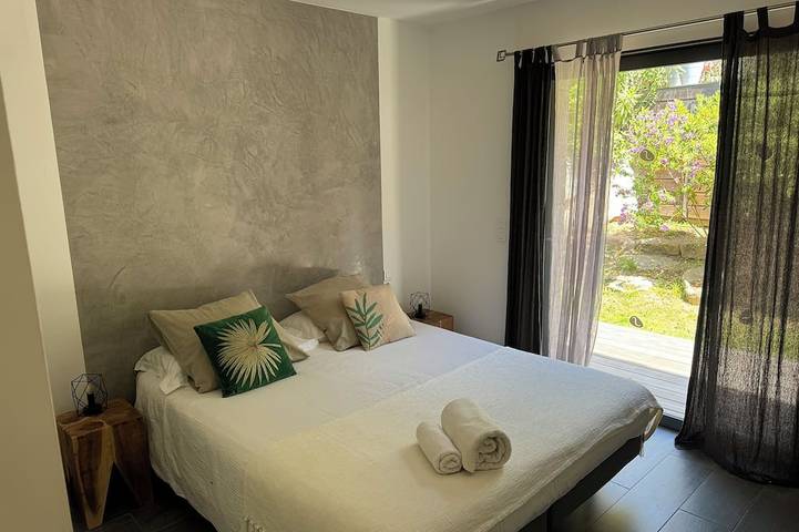 Stone villa with heated pool close to the most beautiful beaches! in Figari, Sartène und Umgebung