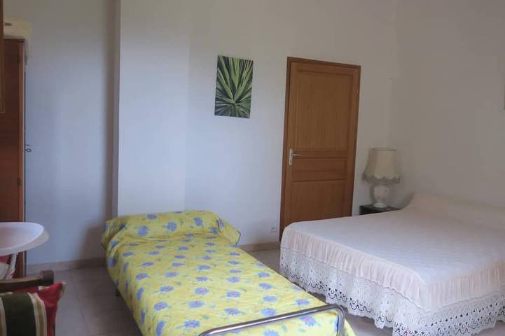 Gîte in old building in Callas, Draguignan region