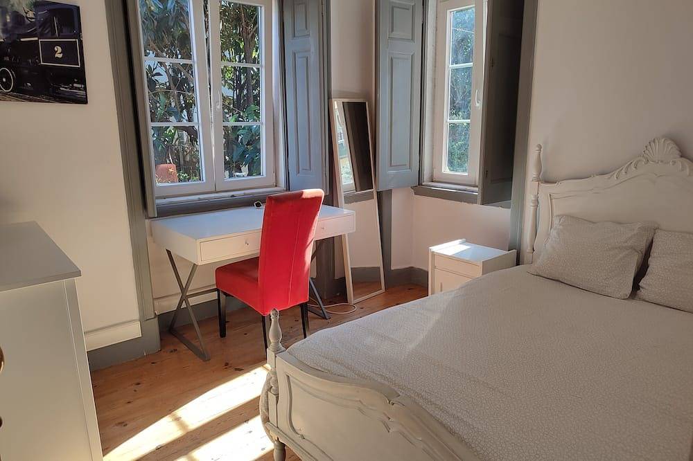 Hundertjähriges Chalet in Carcavelos mit 8 Schlafzimmern und Garten. Genießen Sie den Strand, Lissabon und Cascais in Carcavelos e Parede, Costa de Lisboa